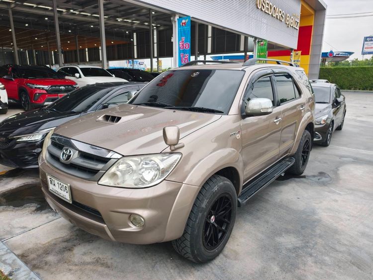 Toyota Fortuner 2006 3.0 V 4WD Utility-car ดีเซล ไม่ติดแก๊ส เกียร์อัตโนมัติ บรอนซ์ทอง รูปที่ 2