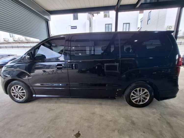 Hyundai H-1  2019 2.5 Elite Van ดีเซล ไม่ติดแก๊ส เกียร์อัตโนมัติ ดำ รูปที่ 4