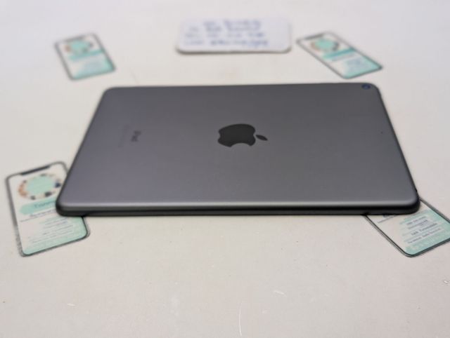 ขาย เทิร์น iPad Mini 5 64 Gb Wifi ศูนย์ไทย มีตัวเครื่องอย่างเดียว ไม่มีอุปกรณ์อื่น เพียง 3,990 บาท ครับ รูปที่ 3