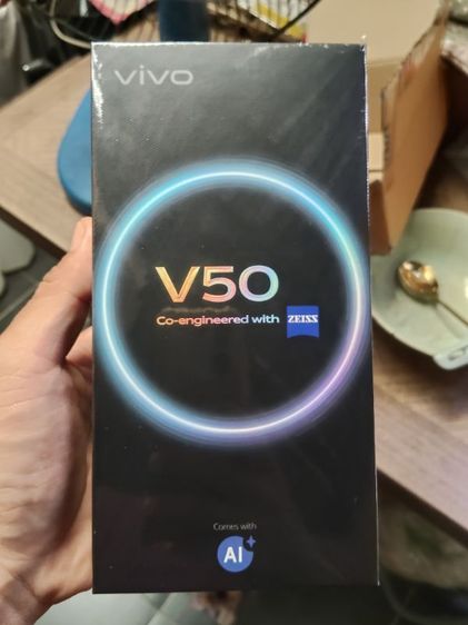 อื่นๆ 256 GB Vivo V50 สีแดงเครื่องศูนย์ไทยไม่แกะกล่องอยู่ในซีล