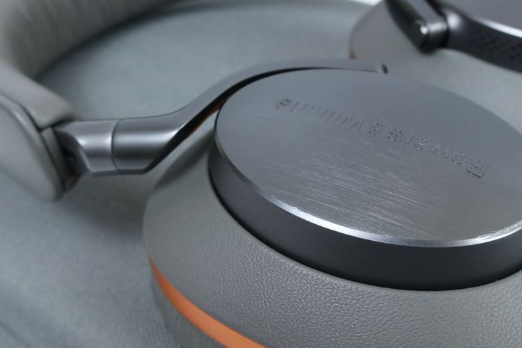 Bowers  Wilkins Px8 McLaren Edition  รูปที่ 8