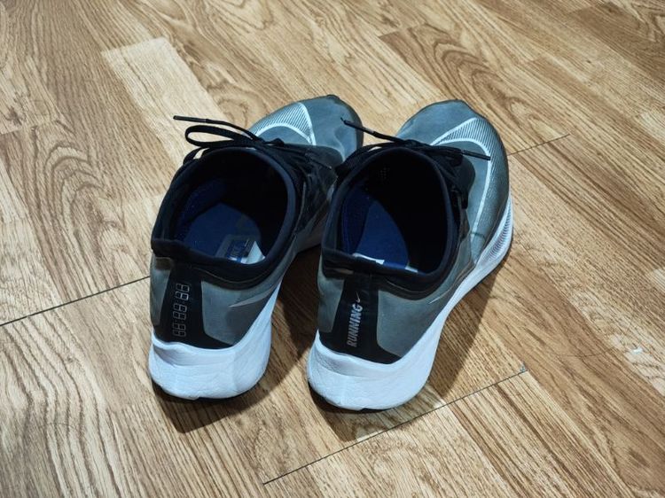รองเท้าวิ่ง Nike Zoom Fly 3 (ไซส์ 9.5 US / 27.5 CM) สภาพดี โฟมแน่น แผ่นคาร์บอนยังเด้ง รูปที่ 6