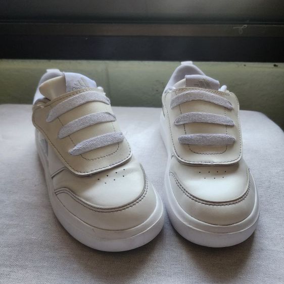 ขาว รองเท้าเด็ก Adidas ✨️แท้ สภาพดี🥰