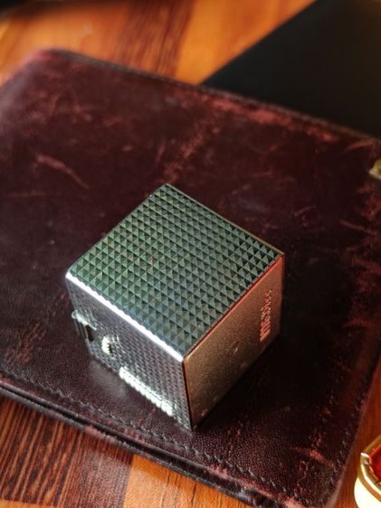 ไฟแช็ค🔥Vintage 1970s IPPAG Dice Gas Lighter - Japanese Chrome Diamond Cut Cube Pocket Lighter with Original Box รูปที่ 6
