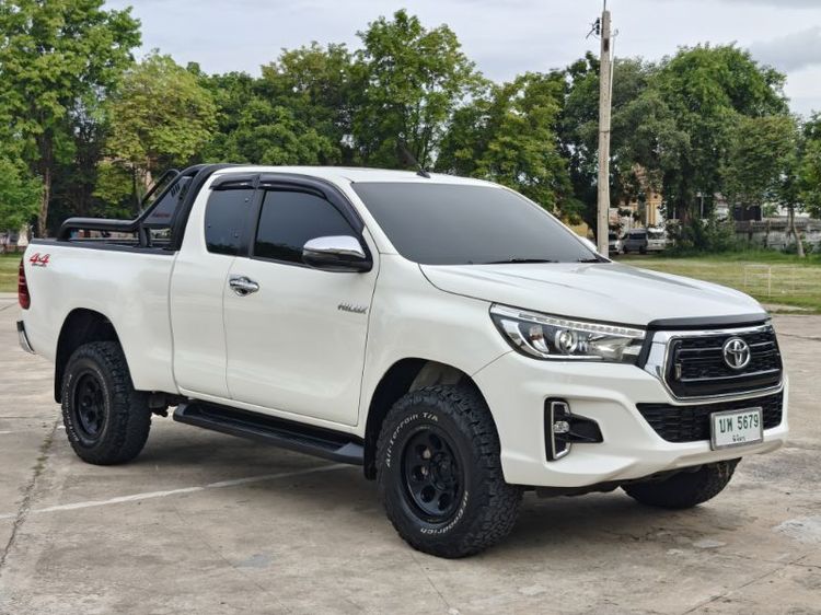 Toyota Hilux Revo 2019 2.4 E Plus 4WD Pickup ดีเซล ไม่ติดแก๊ส เกียร์ธรรมดา ขาว