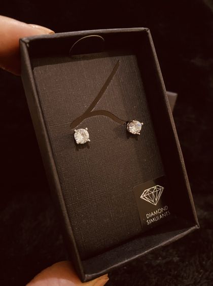 ต่างหูเพชร CZ มาพร้อมกล่อง แบรนด์ LOVISA จากออสเตรเลีย ส่งฟรี รูปที่ 11