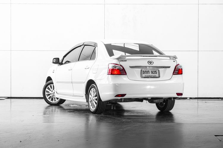 Toyota Vios 2011 1.5 E Sedan เบนซิน ไม่ติดแก๊ส เกียร์อัตโนมัติ ขาว รูปที่ 4