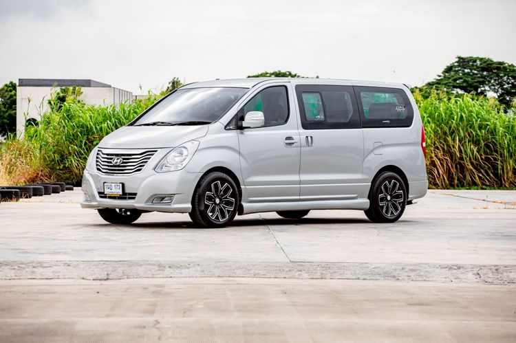 Hyundai H-1  2011 2.5 Deluxe Utility-car ดีเซล เกียร์อัตโนมัติ เทา รูปที่ 4