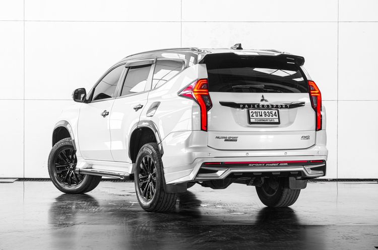 Mitsubishi Pajero Sport 2021 2.4 GT Premium Elite Edition 4WD Utility-car ดีเซล ไม่ติดแก๊ส เกียร์อัตโนมัติ ขาว รูปที่ 4
