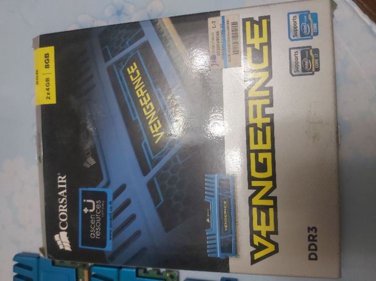 ที่เก็บข้อมูลและเมมโมรี่การ์ด Ram DDR3 1600 Corsair