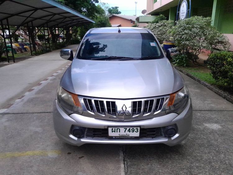 Mitsubishi Triton 2015 2.5 GLX Pickup ดีเซล ไม่ติดแก๊ส เกียร์ธรรมดา บรอนซ์เงิน รูปที่ 2