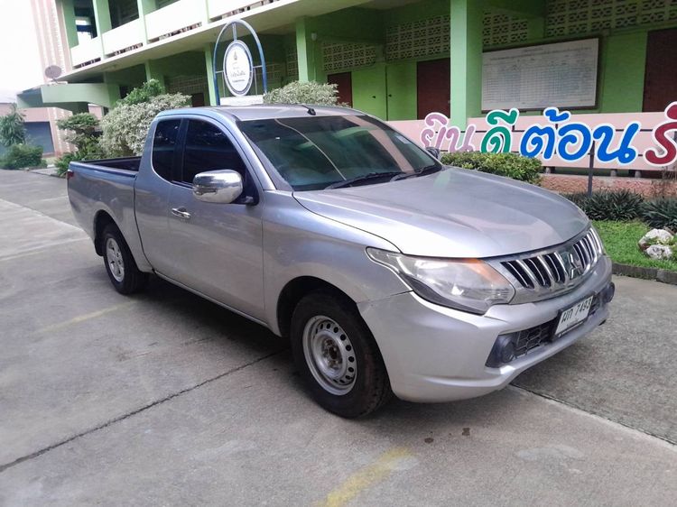Mitsubishi Triton 2015 2.5 GLX Pickup ดีเซล ไม่ติดแก๊ส เกียร์ธรรมดา บรอนซ์เงิน รูปที่ 3