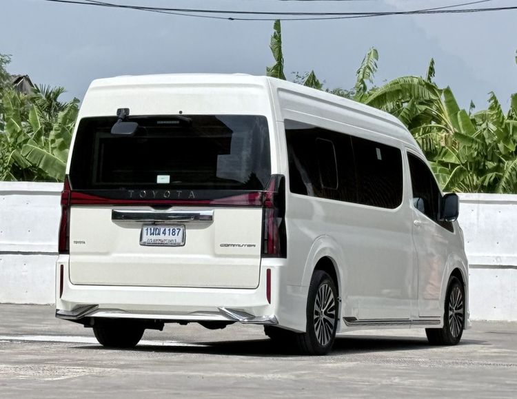 Toyota Commuter 2024 2.8 High Roof Van ดีเซล ไม่ติดแก๊ส เกียร์อัตโนมัติ ขาว รูปที่ 4