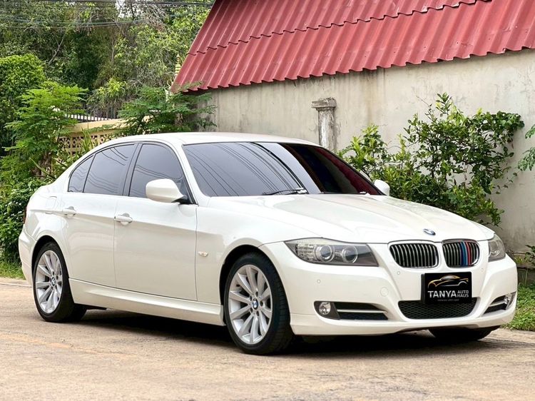 รถ BMW Series 3 320i สี ขาว