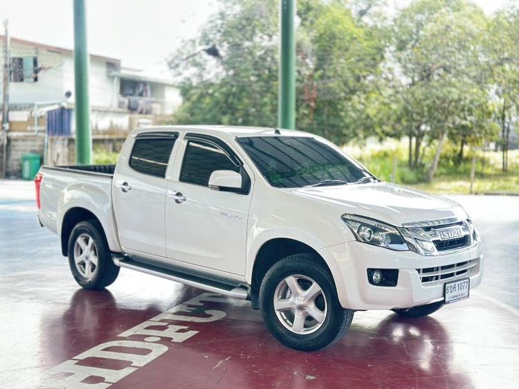 Isuzu D-MAX 2013 2.5 Hi-Lander Z Pickup ดีเซล เกียร์ธรรมดา ขาว