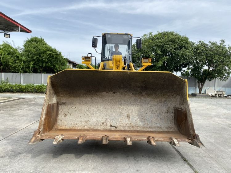 รถตักล้อยาง KOMATSU รุ่น  WA380-3 บุ้งกี๋ 3 คิว ยกสูง 3.9 ม. รถเก่านอกนำเข้า รูปที่ 4