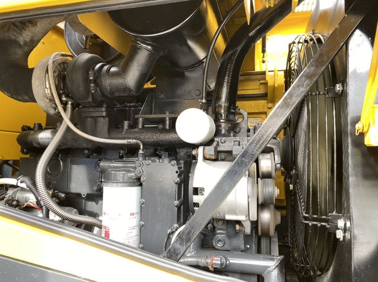 รถตักล้อยาง KOMATSU รุ่น  WA380-3 บุ้งกี๋ 3 คิว ยกสูง 3.9 ม. รถเก่านอกนำเข้า รูปที่ 10