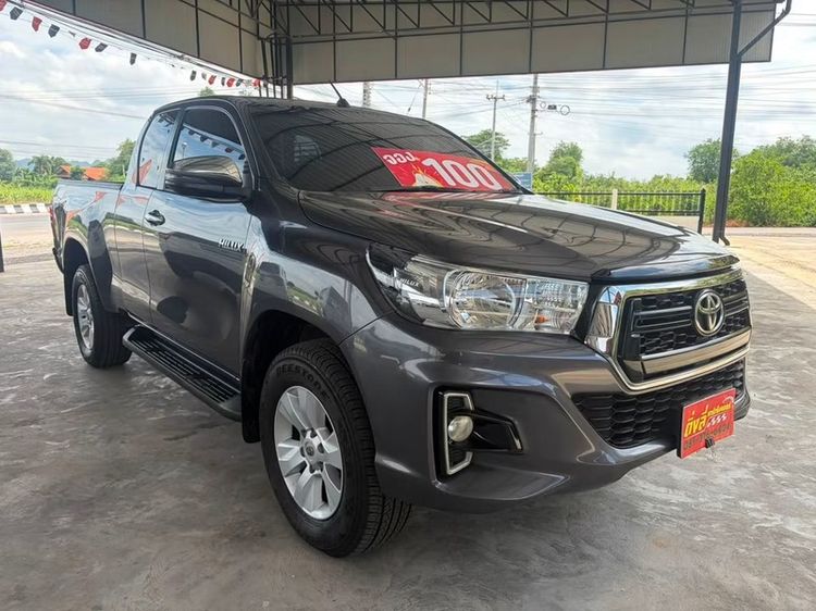 รถ Toyota Hilux Revo 2.4 G สี เทา