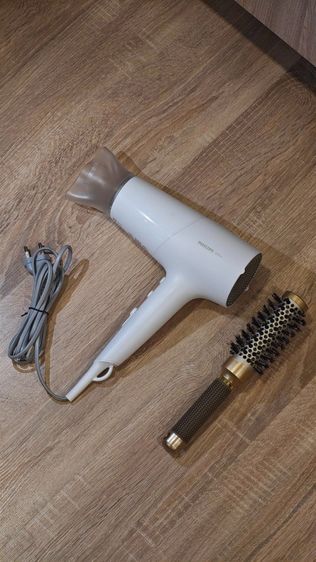 Philips Hair Dryer BHD500 (Free Hair Brush)