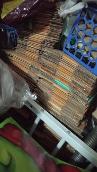 กล่องลูกฟูก พัสดุมือสอง มีหลายขนาด