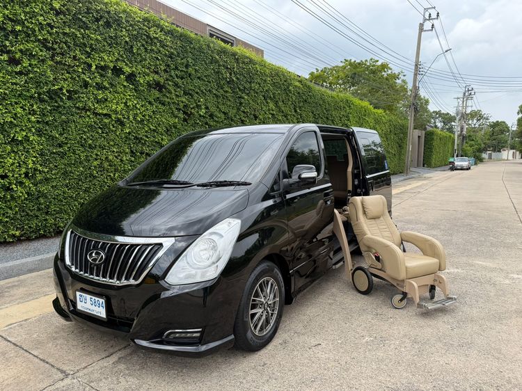 รถ Hyundai H-1  2.5 Elite สี ดำ