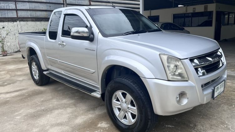 Isuzu D-MAX 2010 2.5 Hi-Lander Ddi i-TEQ Pickup ดีเซล ไม่ติดแก๊ส เกียร์อัตโนมัติ บรอนซ์เงิน