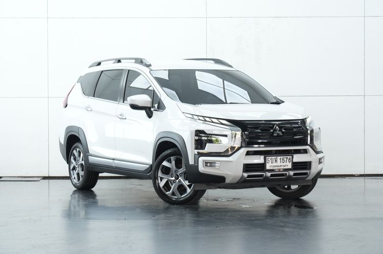Mitsubishi Xpander 2023 1.5 Cross Utility-car เบนซิน ไม่ติดแก๊ส เกียร์อัตโนมัติ ขาว รูปที่ 2