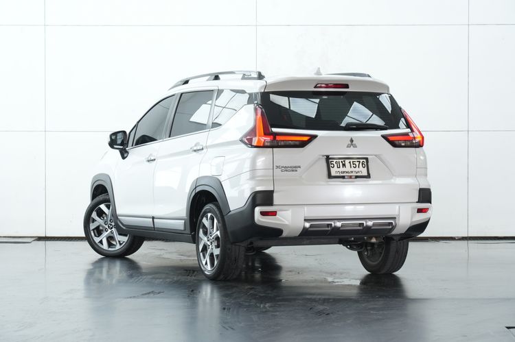 Mitsubishi Xpander 2023 1.5 Cross Utility-car เบนซิน ไม่ติดแก๊ส เกียร์อัตโนมัติ ขาว รูปที่ 4