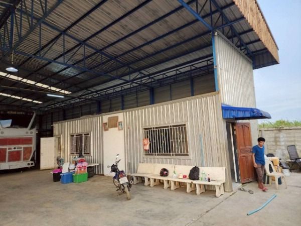โกดัง โรงงานให้เช่า ย่านคลองหลวงแพ่งถนนสุวินทวงศ์ บนที่ดิน 180 ตรว.พิกัดตำบลคลองหลวงแพ่ง เมืองฉะเชิงเทรา