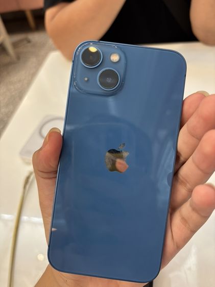 iPhone 13 สีฟ้า แบต 76% ปกติทุกอย่าง