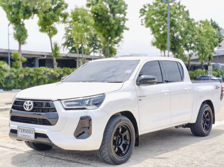 Toyota Hilux Revo 2021 2.4 Z Edition E Pickup ดีเซล ขาว