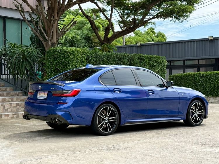 BMW Series 3 2022 330e Sedan ปลั๊กอินไฮบริด (PHEV) ไม่ติดแก๊ส เกียร์อัตโนมัติ ฟ้า รูปที่ 3