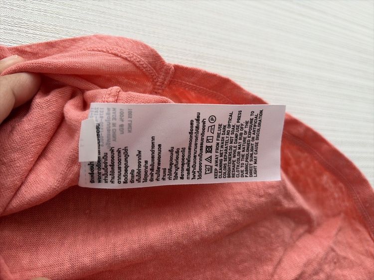 เสื้อยืด Uniqlo size M รูปที่ 4