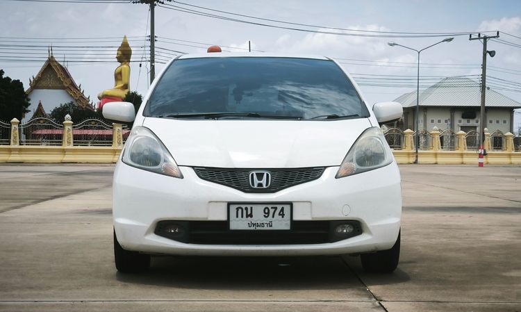 Honda Jazz 2010 1.5 S Sedan เบนซิน ไม่ติดแก๊ส เกียร์ธรรมดา ขาว รูปที่ 2