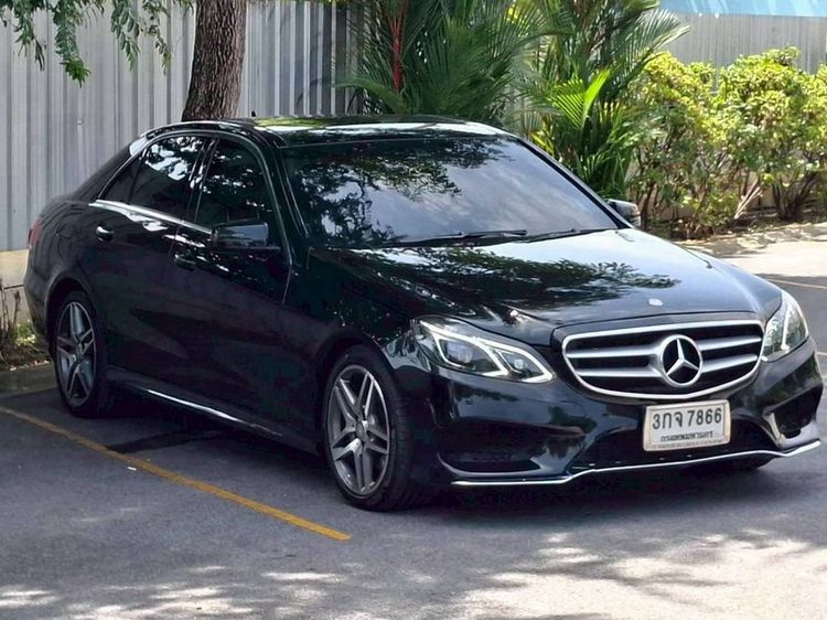 Mercedes-Benz E-Class 2014 E300 2.2 BlueTEC Hybrid AMG Dynamic Sedan ไฮบริด เกียร์อัตโนมัติ ดำ