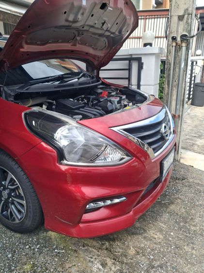 รถ Nissan Almera 1.2 E Sportech สี แดง