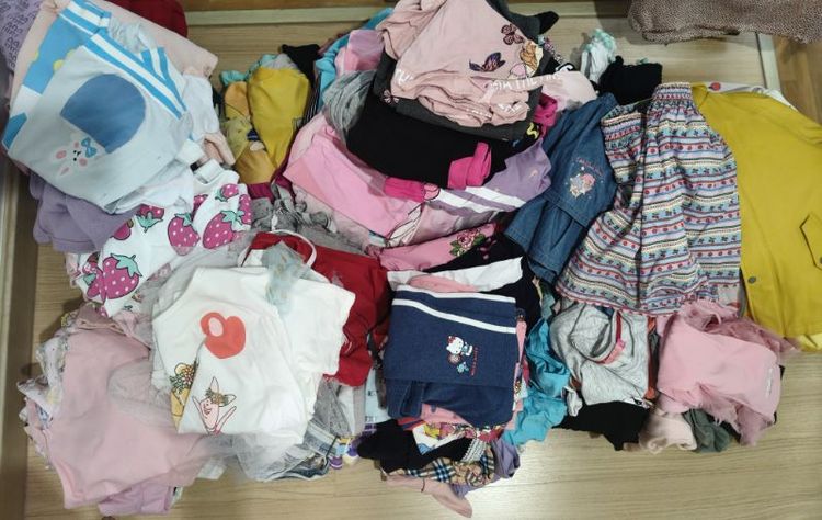 อื่นๆ S หญิง หลากสี เสื้อผ้า