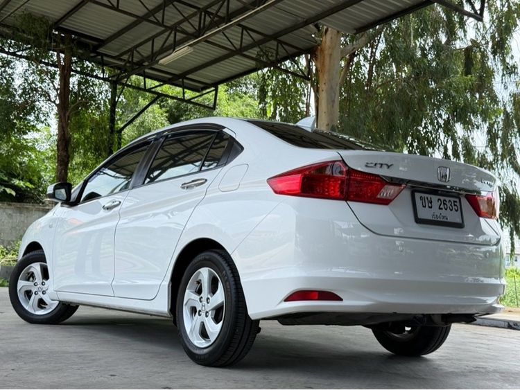 Honda City 2015 1.5 V Plus i-VTEC Sedan เบนซิน ไม่ติดแก๊ส เกียร์อัตโนมัติ ขาว รูปที่ 4