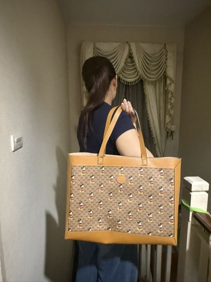 Gucci x Disney Medium GG Supreme Tote Bag