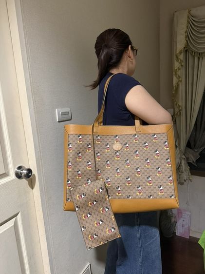 Gucci x Disney Medium  Supreme Tote Bag รูปที่ 2
