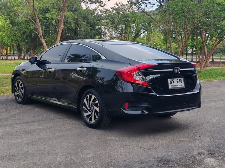 Honda Civic 2017 1.8 EL i-VTEC Sedan เบนซิน ไม่ติดแก๊ส เกียร์อัตโนมัติ ขาว รูปที่ 4