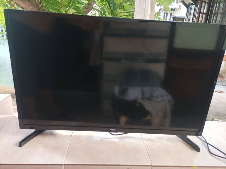 ดิจิตอล+สมารท(แอนดรอย) LED TV philips ดูดิจิตอลทีวีได้เลยไม่ต้องต่อกล่อง มีแอบดูบอล แบต วอลเลย์ ฯลฯได้่ เข้าเวบดูยูทูปได้หมด ภาพสวยเสียงดี