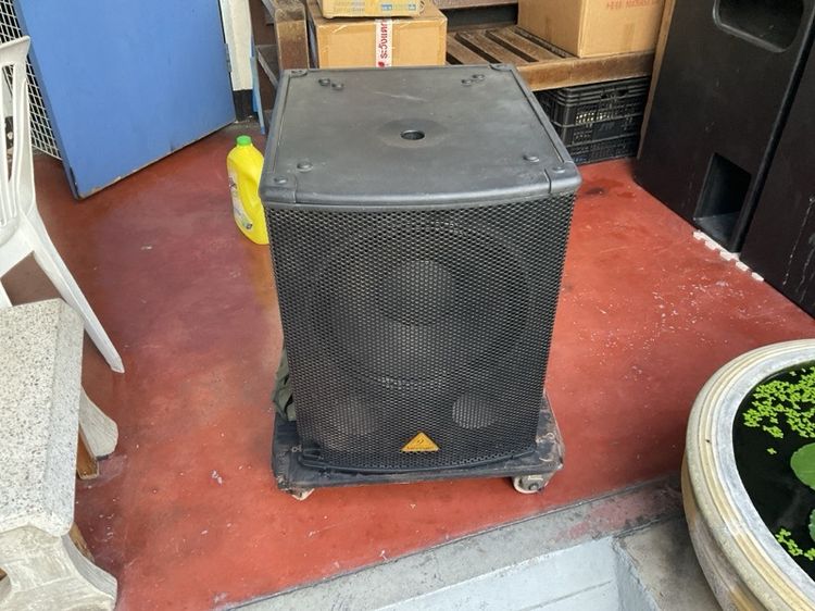 ลำโพง Behringer B1500D pro