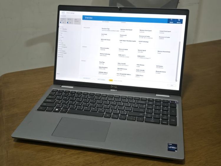 วินโดว์ 16 กิกะไบต์ อื่นๆ ไม่ใช่ Dell Latitude 5540