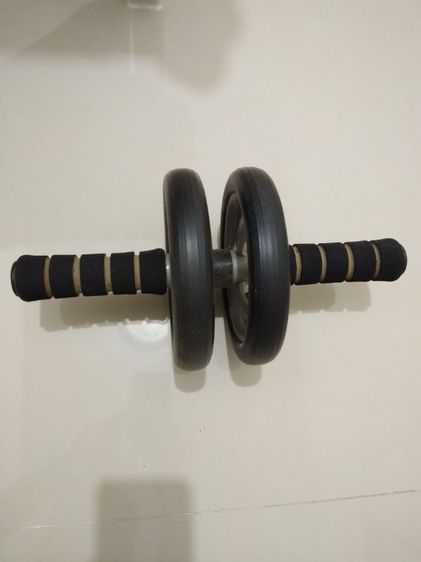 AB Wheel ซื้อมาไม่ได้เล่นลุกกลิ้งบนช้อปกีฬาเซนทัล ใครยากหุ่นดีรับไว้คับ รูปที่ 2