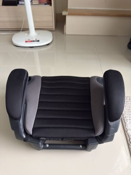 ￼CHICCO Go Fit Plus Backless Booster Car Seat คาร์ซีท บูสเตอร์ซีท รูปที่ 2