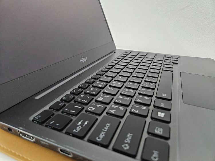 Fujitsu LifeBook CH โน้ตบุ๊กสายธุรกิจ น้ําหนักเบา สภาพใช้งานดีเยี่ยม รูปที่ 3