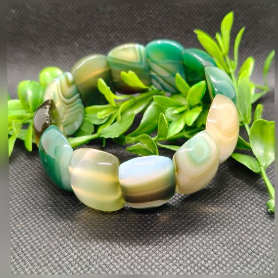 กำไลหินอาเกตเขียวแท้ ทรงท้องปลิงขัดเงา สร้อยข้อมือหินนำโชค Agate ลายชั้นธรรมชาติ เสริมทรัพย์ ปรับสมดุล บำบัดจิตใจ