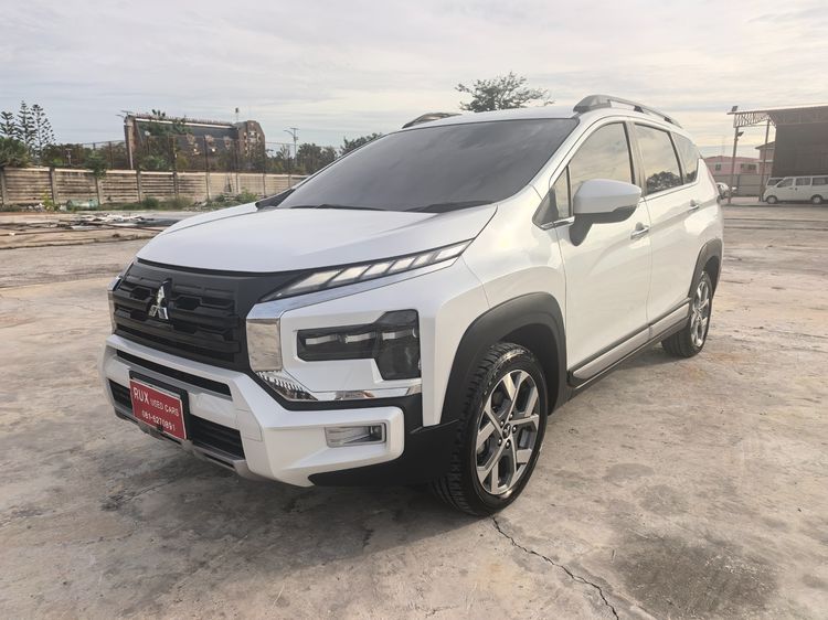 รถ Mitsubishi Xpander 1.5 Cross สี ขาว