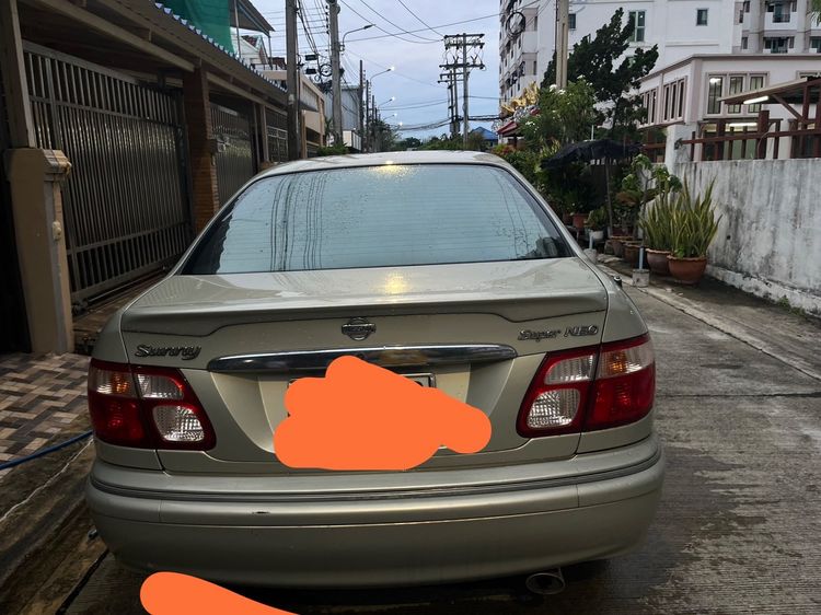 รถ Nissan Sunny 1.6 Super Neo สี บรอนซ์ทอง